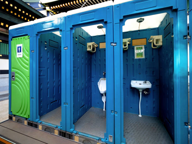 Porta potty delivery and setup in Washburn, WI